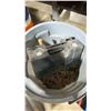 Image 2 : BRUTE BIN OF STRETCH FILM, DUST CONTROL, DISPOSABLE COVERALLS, PLASTIC WASTE RECEPTACLE OF TIRE