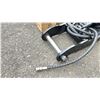 Image 2 : GIYI 5 TON EXCAVATOR HYDRAULIC THUMB CLAMP ATTACHMENT