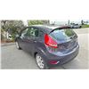 Image 4 : 2013 FORD FIESTA SE, 4DR HATCHBACK, GREY, VIN 3FADP4EJ9DM148386