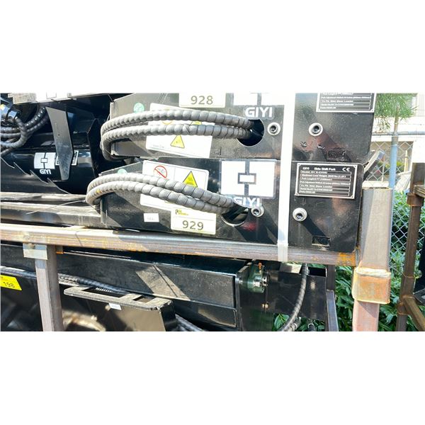GIYI GY D-CYHC BLACK 2645 LBS CAPACITY HYDRAULIC SKID STEER 5' SIDE SHIFT FORK ATTACHMENT