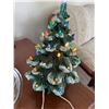 Image 2 : Vintage ceramic Christmas tree