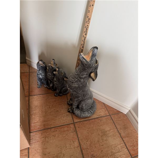 Garden statue three little wolves and mama wild animal