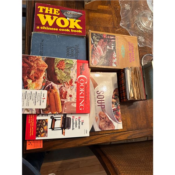 Cookbooks and recipe cards