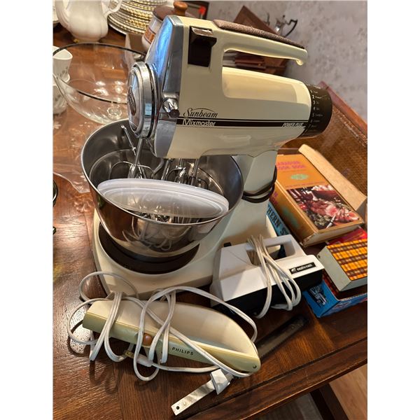 Sunbeam mixmaster and electric knife and hand mixer
