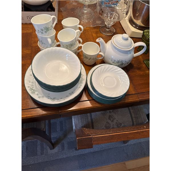 Corelle dishes by corning