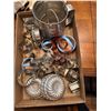 Image 1 : Vintage kitchen items, cookie cutters, flower sifter, etc