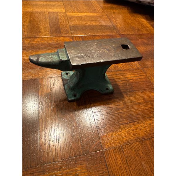 Small anvil