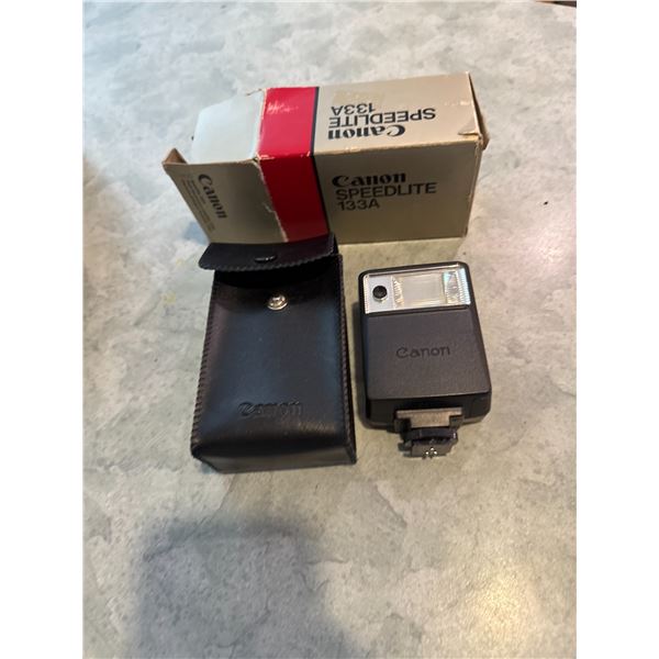 Canon speed light 133 A flash