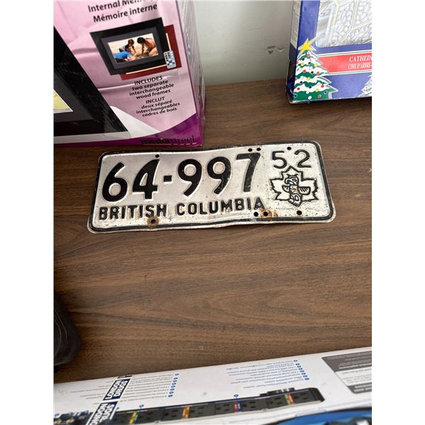 1952 British Columbia license plate