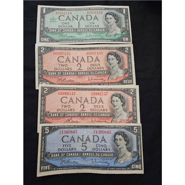 $1, 2x$2, $5 Canadian bills