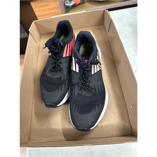 Nike size 7 shoes