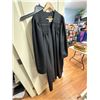 Image 1 : Legal gown