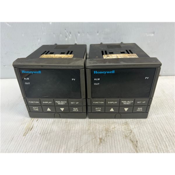 (2) Honeywell #UDC2300 MINI-PRO / #DC230L-E0-10-0A00000-00-0