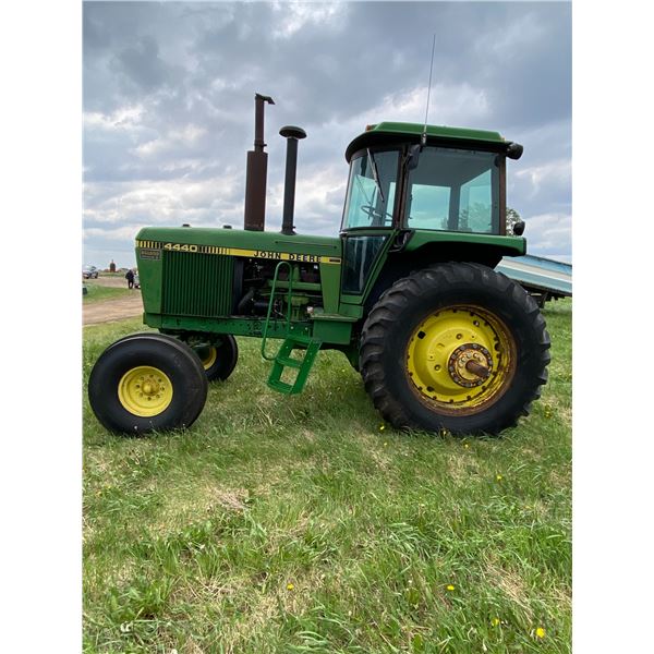1982 John Deere 4440,CAHR 7422 hrs, 130 Hp, quad range, SN. 4440H-016320R, this was EFFIE'S Baler Tr