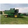 Image 1 : 1983 John Deere 7720 Turbo Combine, showing 1818 hrs, chopper, 212 P.Up- 6 belt, shedded, SN. 509821