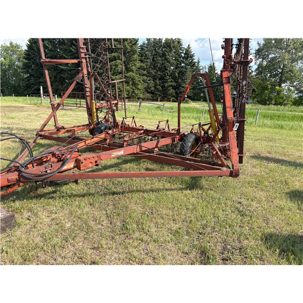 Morris Rod weeder c/w chain harrows, great for the pasture