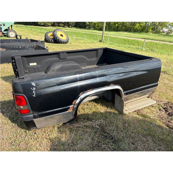 2001 Dodge truck box & wind gate