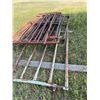 Image 2 : 1- Lot of 5 gates, some are bent