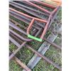 Image 3 : 1- Lot of 5 gates, some are bent