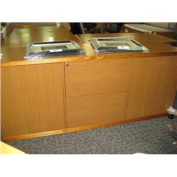 Cherry Oak Cradenza With Stationary