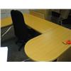 Image 2 : Ash Maple U-shape Bullet Top Executive Suite