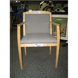 Ash Maple Frame Client Chair (t1)