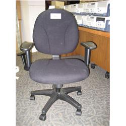 Black Mid Back Task Chair