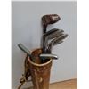 Image 2 : (8) Vintage Golf Clubs and Leather Golf Club Bag