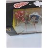 Image 4 : NHL Gordie Howe & Johnny Bower Hockey Figurine Set - Some Wear on Packaging