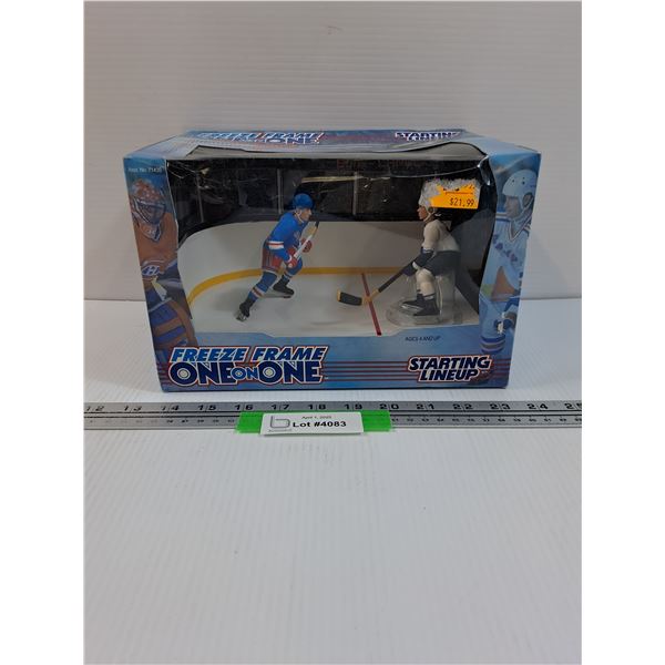 NHL Gretzky & Bure Hockey Figurines Set