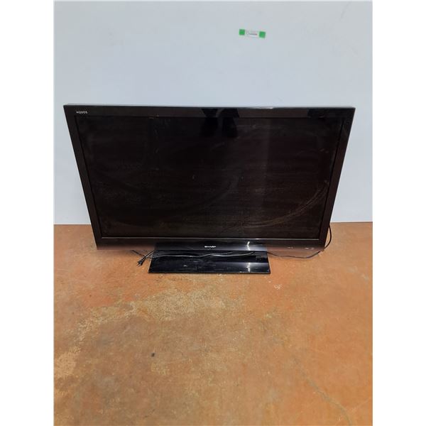 *Sharp Aquos 46" Flat TV