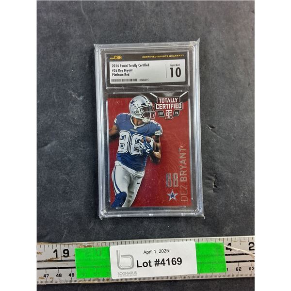 2014 Panini Totally Certified #26 Dez Bryant Platinum Red Football Card - Cannot Authenticate