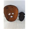 Image 5 : (2) Wooden Carved Masks