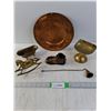 Image 1 : Copper Clored Plate and Brass Colored Items