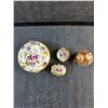 Image 2 : (3) Floral Jewelry Boxes and Floral Decoration