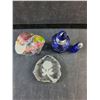 Image 3 : (3) Perfume Bottle Decorations and Floral Resin Decor