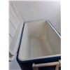 Image 2 : Coleman 45.4L Insulated Cooler 24" x 13" x 14"