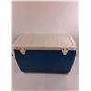 Image 3 : Coleman 45.4L Insulated Cooler 24" x 13" x 14"