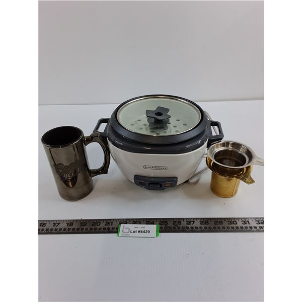 Black & Decker Rice Cooker - Powers On, Coors Light Beer Mug, David's Tea Strainers