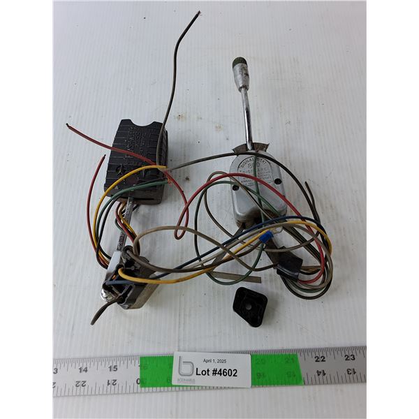 Vintage Twin Signal Switch
