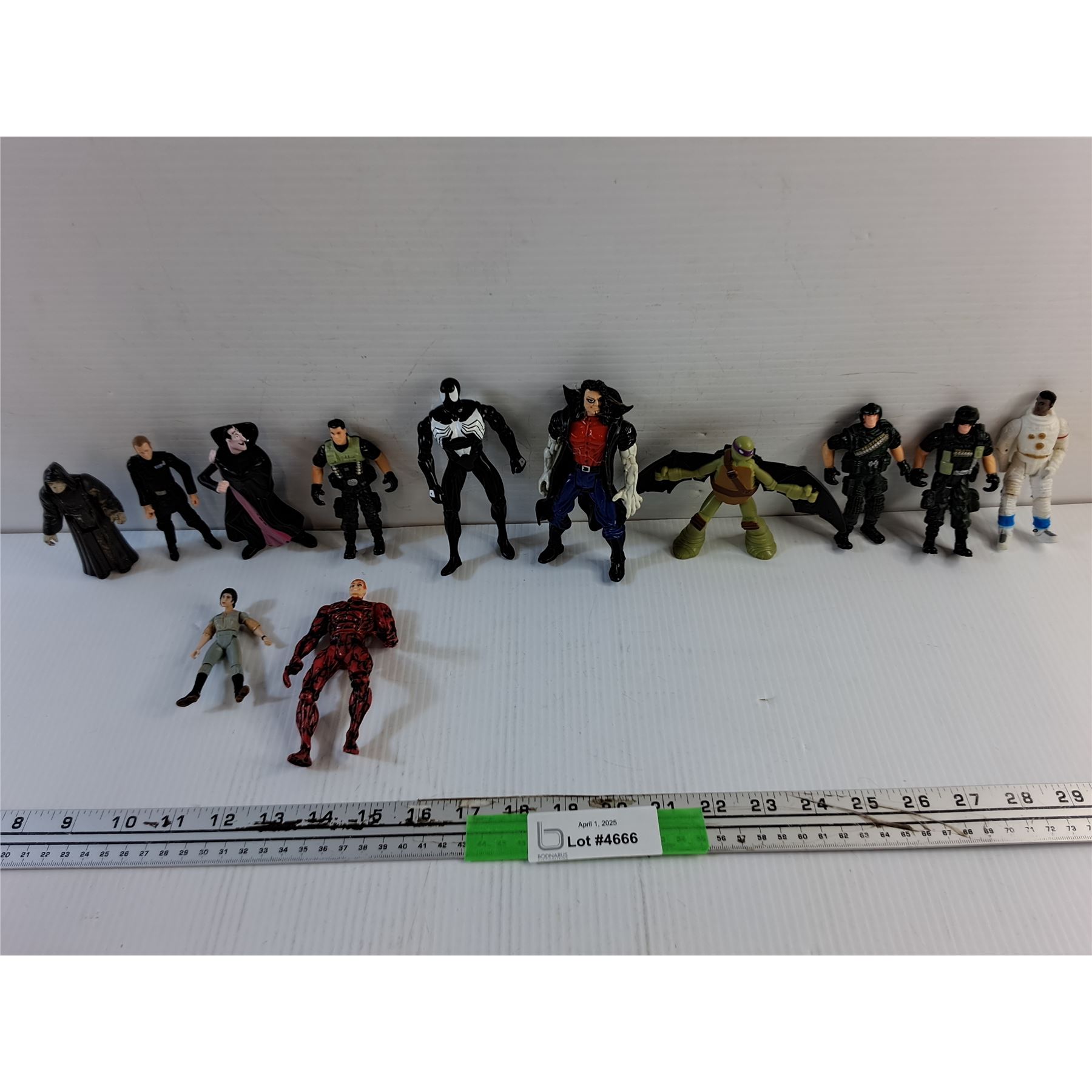Lot 5 figurines Marvel articulées 11 cm - Figurine Jouet Lot 5 figurines Marvel articulées 11 cm - Figurine Jouet