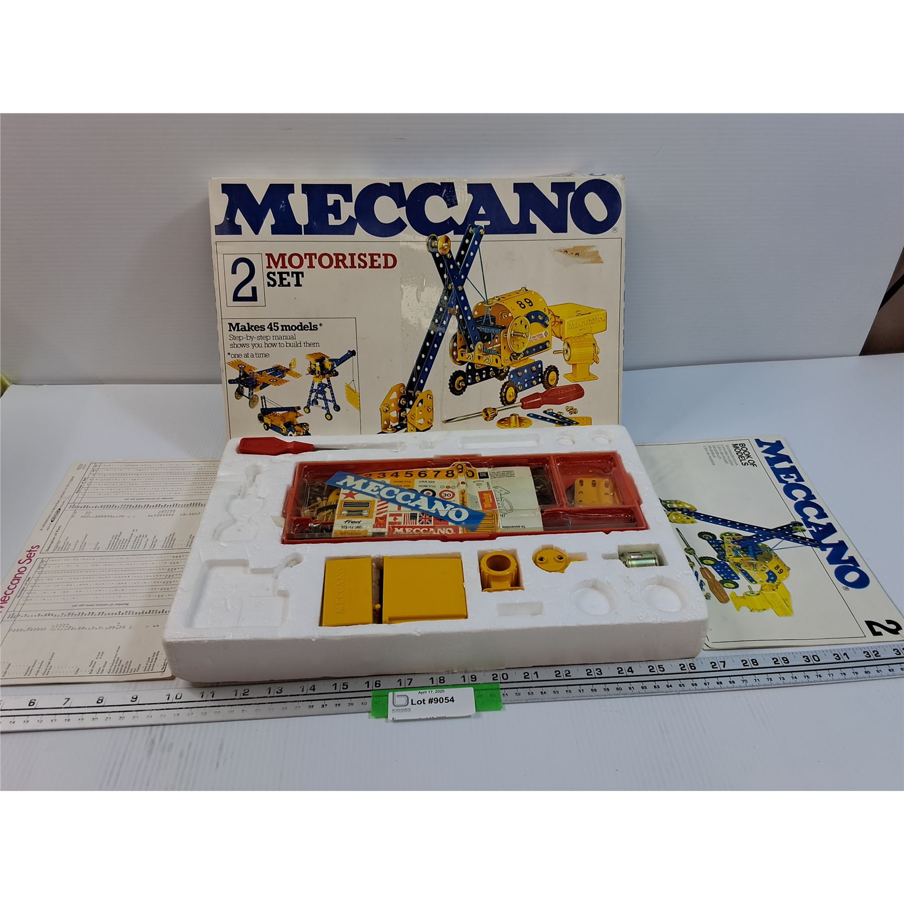 Michano Building Vintage Meccano Motorised Building Toy Set - Bodnarus Auctioneering