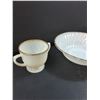 Image 3 : Anchor Hocking Milk Glass w/Gold Rimmed Serving Bowl & Creamer & Sugar Set