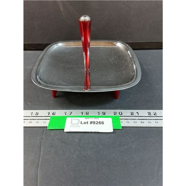 Glo-Hill MCM Metal & Bakelite Serving Tray w/Handle - 7"" Diameter