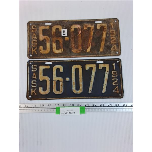 (2) Saskatchewan License Plate Set - 1924