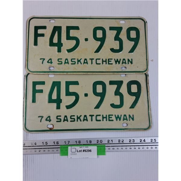 Saskatchewan License Plate Set - 1974