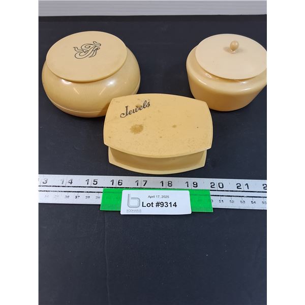 French Ivory Vintage Vanity Set