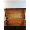 Image 5 : * Antique Steamer Trunk - 28" x 16" x 18" - Some Wear - CANNOT SHIP