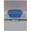 Image 1 : PYREX Delphite Blue Butter/Refrigerator Dish - 7" x 4" x 3"