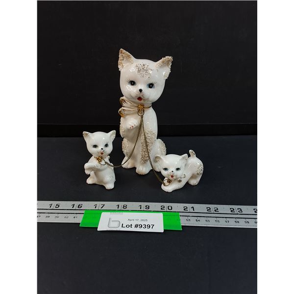 Porcelin Mother Cat w/Kittens Figurine Set - 6" Tall - Made in Japan